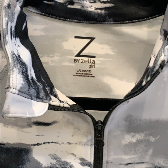 Z by Zella Nordstrom’s girls jacket so 10/12 - Picture 2 of 4